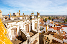 Evora