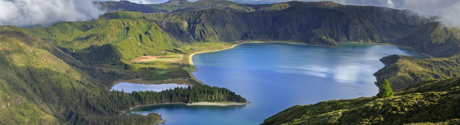 Panorama sur le cratère de Sete Cidades