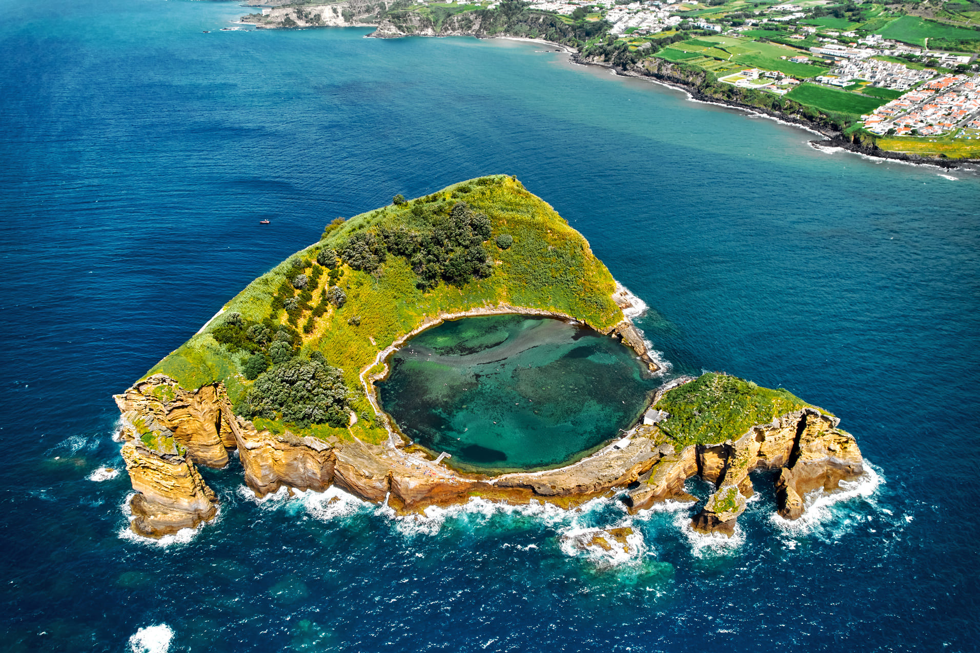 ilet-vila-franca-do-campo-acores-portugal